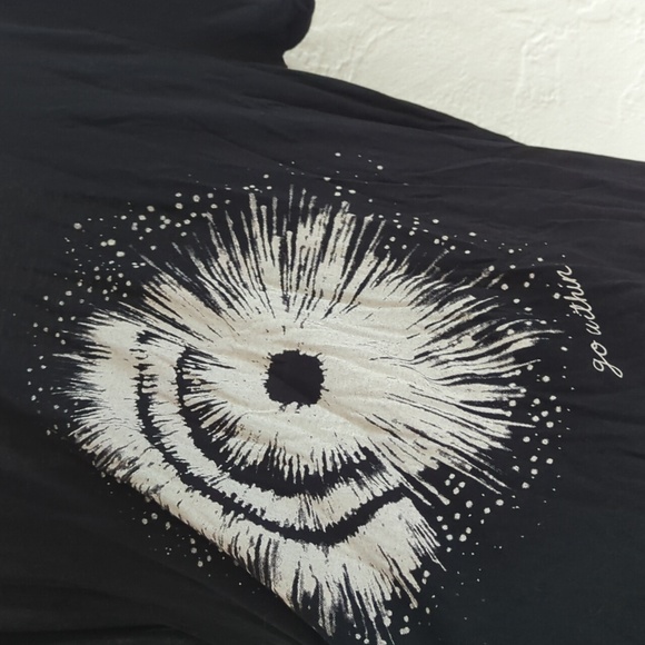 Free people! Oversized scoop back Black hole tee - Picture 2 of 6